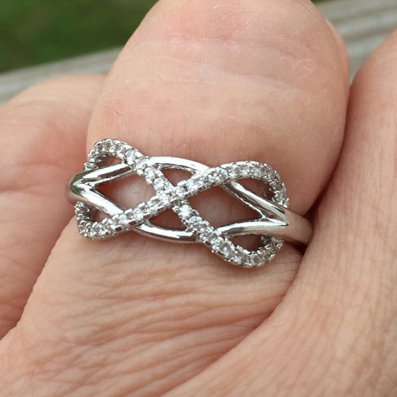 Infinity knot ring Crystal studded ring 925 silver - Picture 2 of 8